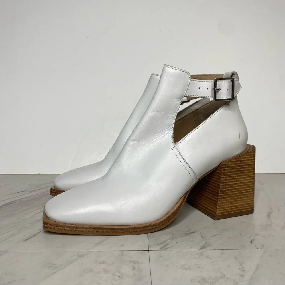 New! Free People Brady Square Toe White Leather Buckle Shootie Bootie 39.5